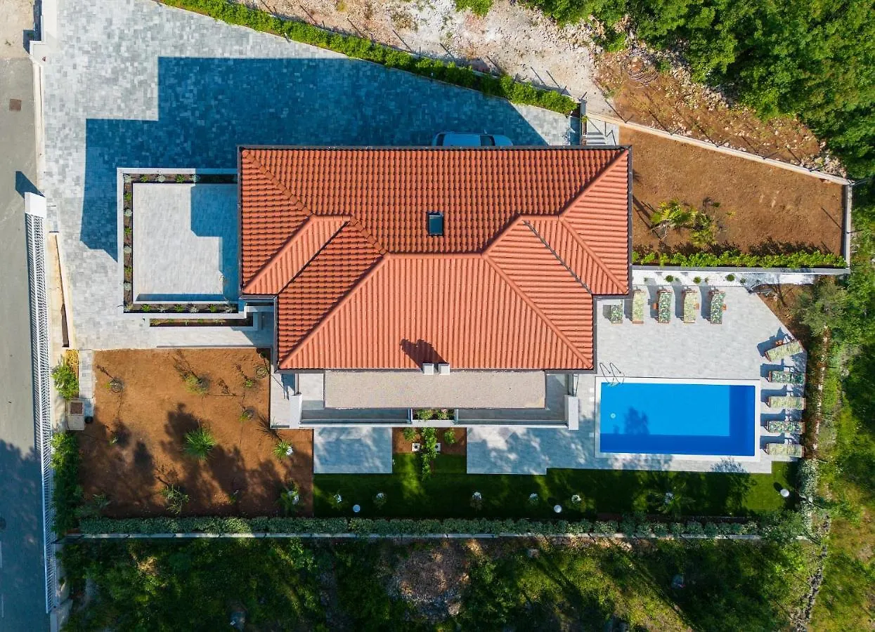 Apartments Paola & Karla With Pool Krk Town